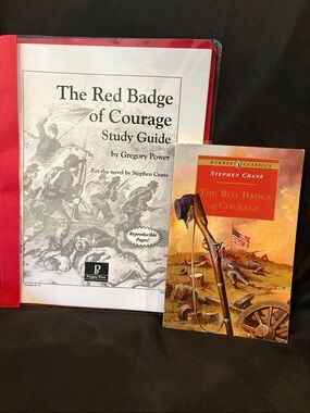 The Red Badge of Courage Paperback + Study Guide
